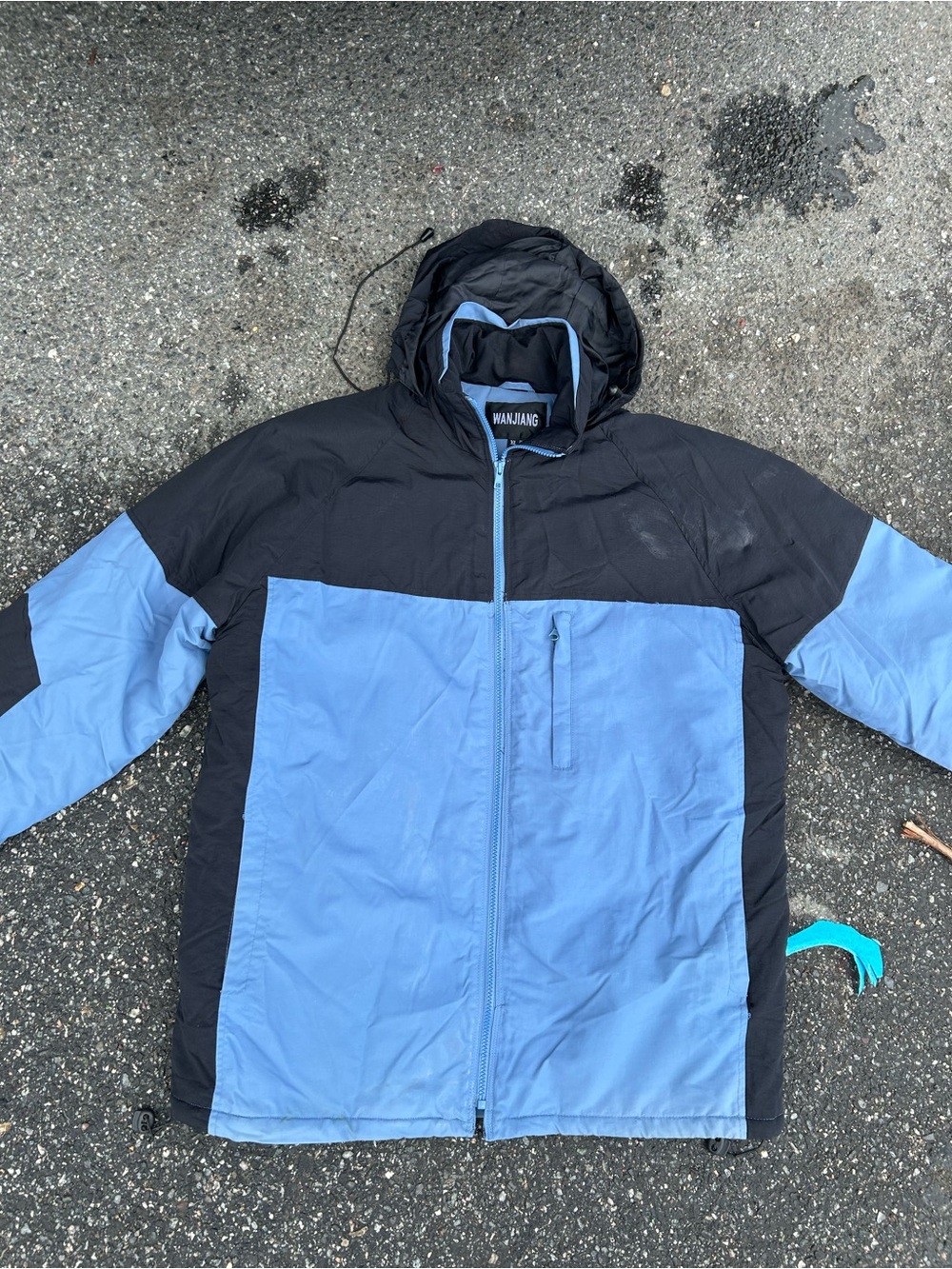 Men's Lightweight Hooded Jacket in Light Blue & Black vintage